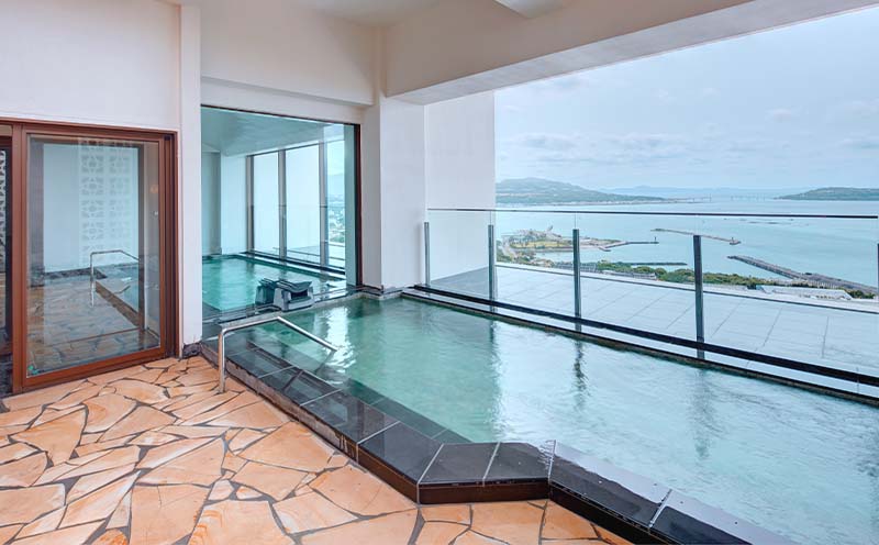 【アラマハイナコンドホテル】スーペリアルーム1泊朝食付 ペア宿泊券 ホテル 宿泊 リゾート 旅 観光 国内旅行 旅行 チケット 沖縄県 本部町