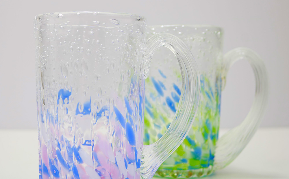 現代の名工「池宮城 善郎」作　気泡の海ラインジョッキ（青緑・青ピンク）2個ペア 