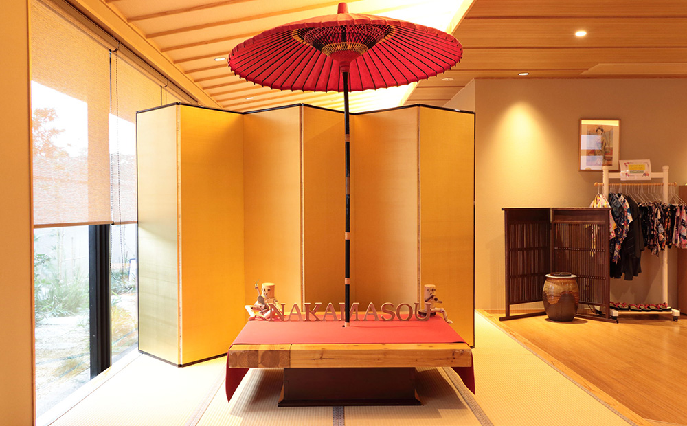 恩納村　海の旅亭おきなわ「名嘉真荘」30000円分利用券 