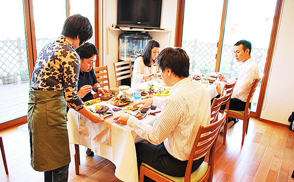 【ペンションほろほろ】空の部屋 洋室シングルルーム 1名宿泊券 1泊(朝食付き)