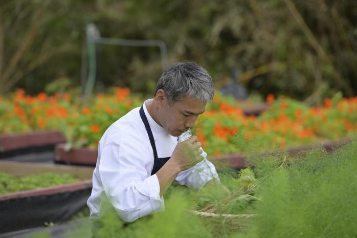 ジ・アッタテラス クラブタワーズ　クラブデラックス　2泊朝食付宿泊券