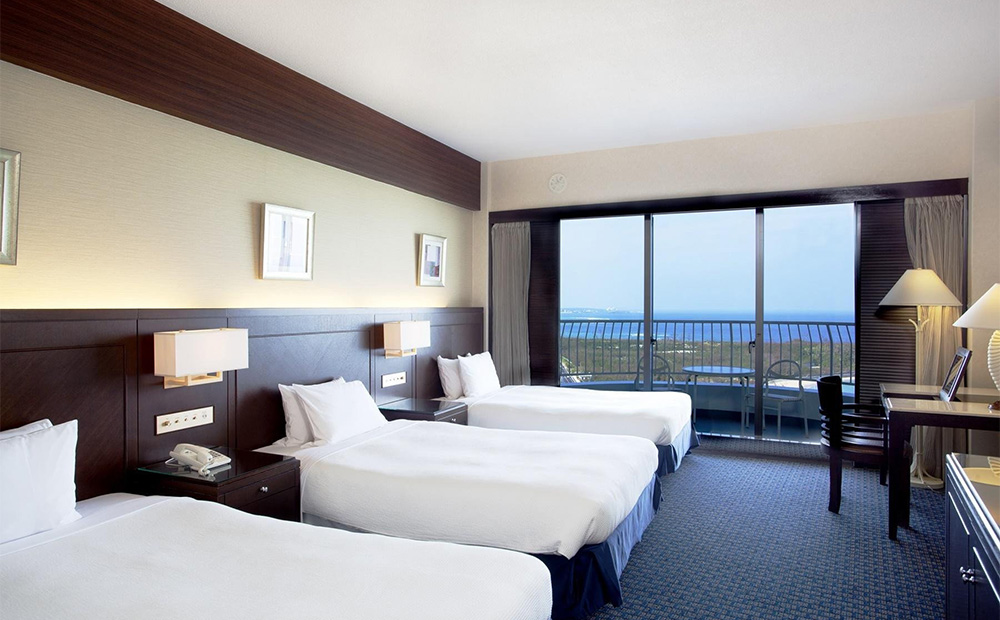 【沖縄かりゆしビーチリゾート・オーシャンスパ】オーシャンタワー／オーシャンビュールーム ペア1泊 宿泊券（朝・夕付） 