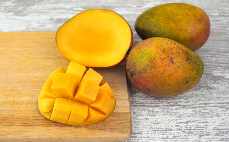 【2026年発送】家庭用　宜野座村産完熟マンゴー「マンゴーの丘」約2kg（良品） アーウィン 果物 甘い 夏 濃厚 ギフト Mango ランキング 完熟 お気に入り 収穫 人気 甘味 フルーツ 沖縄県 国産 食品 デザート 産地直送 送料無料