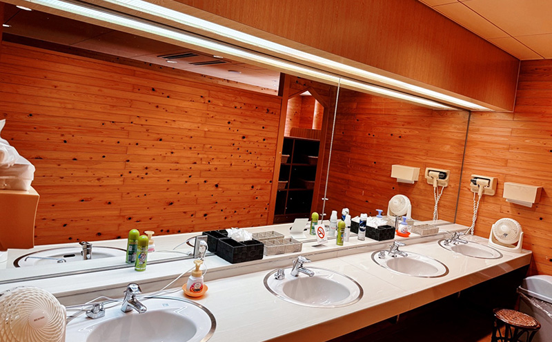 ゴルフ プレー券 伊江島カントリークラブ ペア 18ホール [伊江島カントリークラブ 沖縄県 伊江村 ie47bde220001] ゴルフプレー券 リゾート ショート ロング メール便