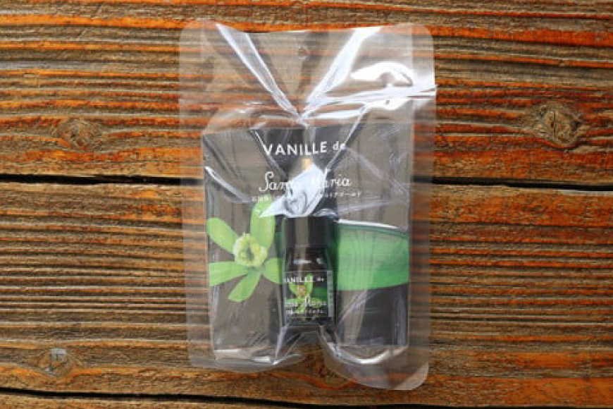 シロップ バニラエッセンス イエラムサンタマリア ケーンシロップ 2本 バニラ・デ・サンタマリア 1本 計3本 セット [伊江島物産センター 沖縄県 伊江村 ie47bde210041] 瓶 詰め合わせ サトウキビ 沖縄 バニラ おやつ お菓子作り 料理 黒糖 国産