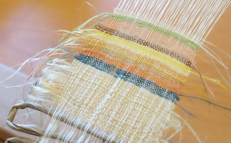 手織り 体験チケット 1名様分 ハイビスカスから作る自然布 [ヨーナナ 沖縄県 伊江村 ie47bde340000] 織物 染め 繊維 麻 綿 布 芭蕉布