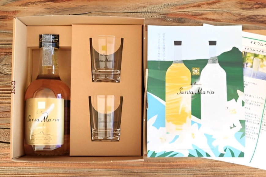 ラム酒 イエラムサンタマリア ゴールド 300ml 1本 ショットグラス2個 [伊江島物産センター 沖縄県 伊江村 ie47bde210001] 沖縄産 サトウキビ 香り クラフト コク 国産 ハイボール カクテル