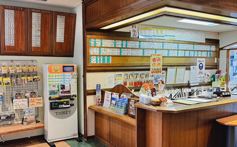 ゴルフ プレー券 伊江島カントリークラブ ペア 18ホール [伊江島カントリークラブ 沖縄県 伊江村 ie47bde220001] ゴルフプレー券 リゾート ショート ロング メール便