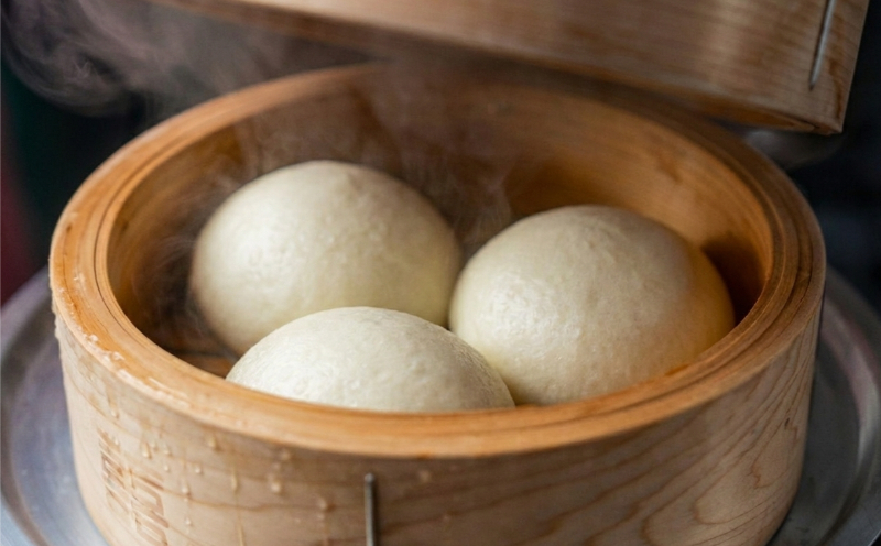 ＜ベトナムちゃん特製＞レモングラス沖縄豚まん4個入 ☆ 沖縄 読谷 人気店 ベトナム料理店 ジューシー うずら入り 手作り