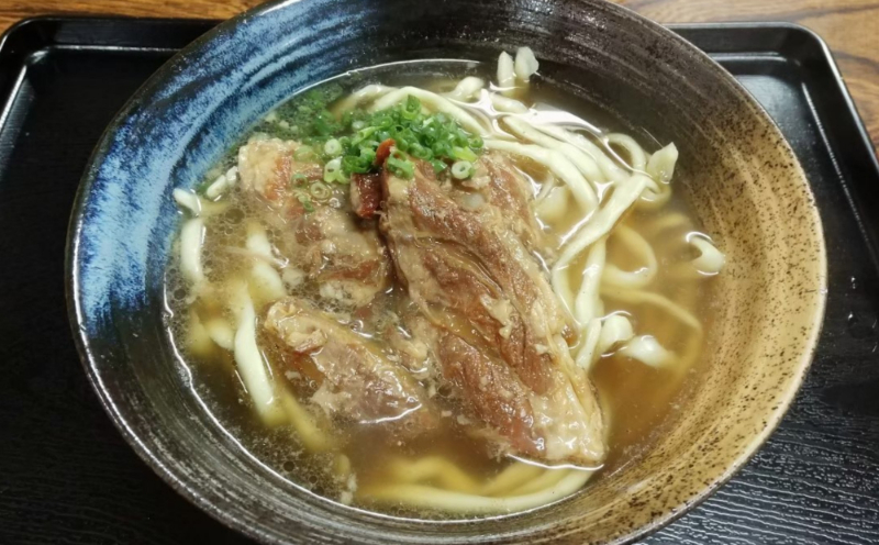 【だるまそば】沖縄そば4種類食べ比べ（三枚肉・ソーキ・軟骨ソーキ・てびち）