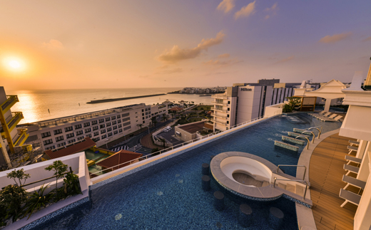 【ふるさと納税】【レクー沖縄北谷スパ＆リゾート】ご宿泊券　スタンダードツイン（メイン棟）1～2名様1泊朝食付