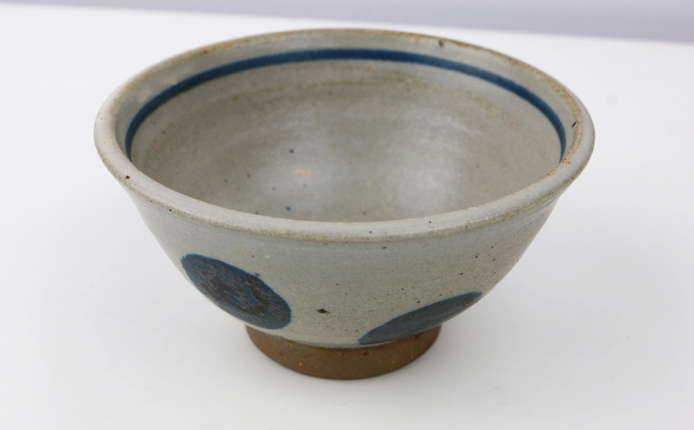 【仁 陶器工房】丸紋 3.5寸マカイ ペア やちむん ヤチムン 陶器 手作り 茶碗 丸 ドット マカイ まかい ご飯 焼物 伝統 工芸 食器 うつわ シンプル 毎日使い 普段使い 沖縄 北中城