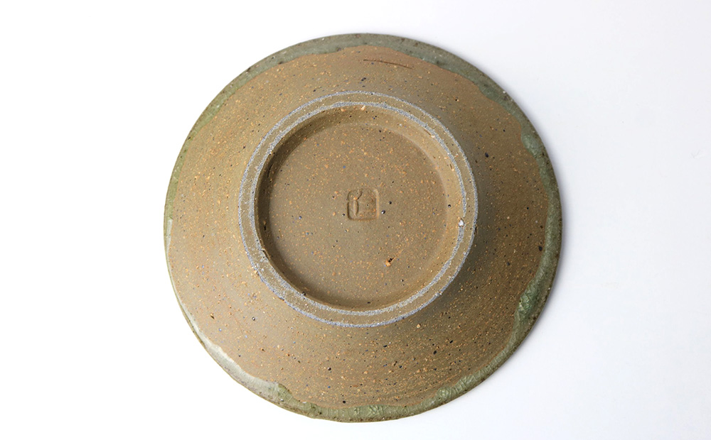 【仁 陶器工房】灰釉 5寸丸皿 ペア やちむん ヤチムン 陶器 手作り 皿 取り皿 リム皿 2個 セット 器 焼物 伝統 工芸 食器 うつわ シンプル 毎日使い 普段使い 沖縄 北中城