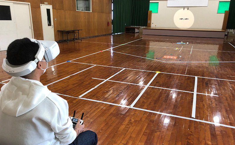 ドローン操縦士：応用技能講習（1）目視外飛行【ドローン教習所 アール沖縄校】 ドローン ライセンス 検定 講座 目視外飛行 物件投下 夜間飛行 応用 技能 操縦 知識 ルール 操縦士 資格 資格証明書 受講 安全飛行 手ぶら 沖縄 北中城村