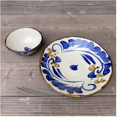 やちむん 唐草紋様(染付)青 2点セット〈7寸皿・茶碗〉【1506703】