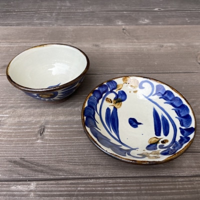 やちむん 唐草紋様(染付)青 2点セット〈5寸皿・茶碗〉【1506698】