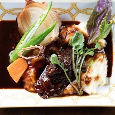 ビーフシチュウと欧風カレー4食セット(各2食ずつ)【1389389】