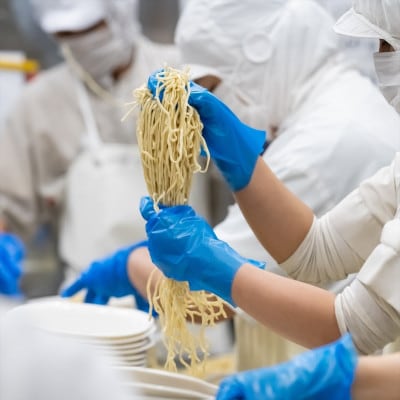宮良そば もちもち生麺のラフテーそば 2食セット(特製スープ付き)【配送不可地域：離島】【1692827】