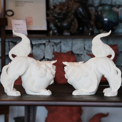 「魔除け獅子」ホワイトシーサー 作 新垣信一【1575366】