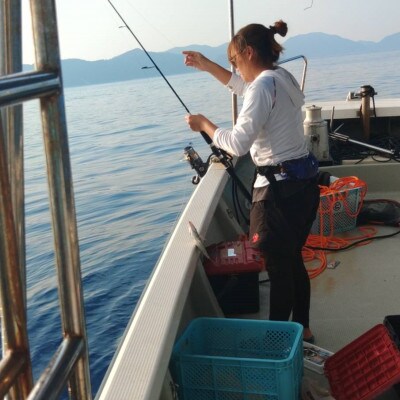 【貸し切りプラン】沖釣りチャーター 初心者向け半日プラン(1〜5名様)【1523914】