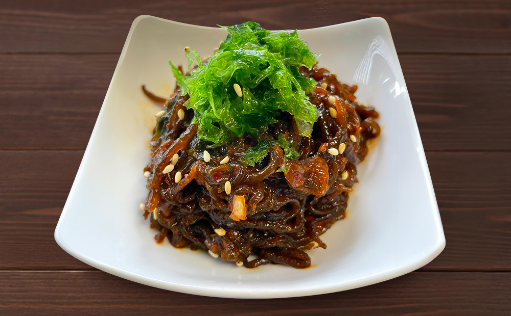 【久ー韓】離島フェア2025 優秀賞受賞！「アーサー入りもずくキムチ」2パック 韓国料理 ヤンニョム ソウルフード 発酵食品 あおさ モズク 県産品 自家製 ソース 漬物 受賞商品 人気 韓流 K-POP お取り寄せ お裾分け お土産 ギフト 久米島 沖縄