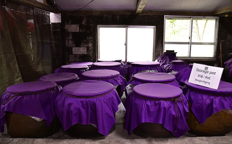 【米島酒造】泡盛6銘柄飲み比べ Bセット 720ml×6本 泡盛 蒸留酒 焼酎 アルコール 酒 酵母 発酵 米 黒麹 米麹 もろみ 熟成 蒸留 ブレンド 酒造り 小規模生産 手造り 飲み比べ セット 久米島