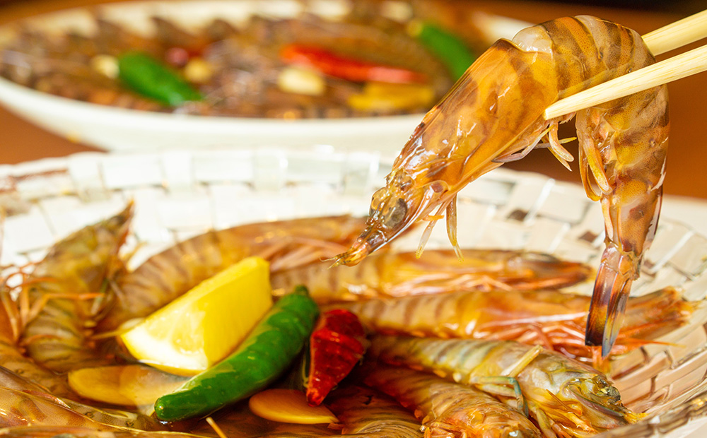 【久ー韓】韓国本場味！車海老の醤油漬け「カンジャンセウ」2パック 絶品 ご飯泥棒 韓国 ソウルフード 醬油 にんにく ネギ 唐辛子 エビ お取り寄せ ギフト 新鮮 プリプリ 自家製 やみつき つまみ 漬物 沖縄 久米島 韓流