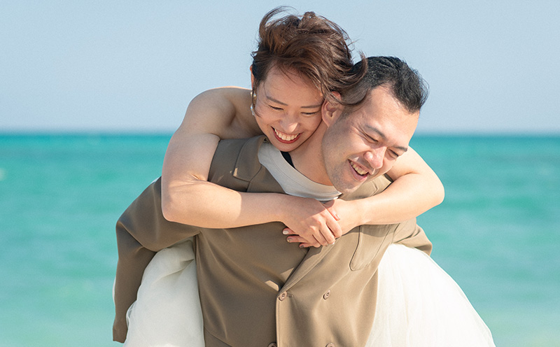 久米島フォトウェディング 写真 ロケーション ウェディング 結婚 記念 思い出 大自然 絶景 癒やし 海 ビーチ 砂浜 珊瑚 エメラルド 宝物 沖縄 久米島 南国 リゾート 楽園