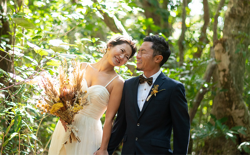 久米島フォトウェディング 写真 ロケーション ウェディング 結婚 記念 思い出 大自然 絶景 癒やし 海 ビーチ 砂浜 珊瑚 エメラルド 宝物 沖縄 久米島 南国 リゾート 楽園