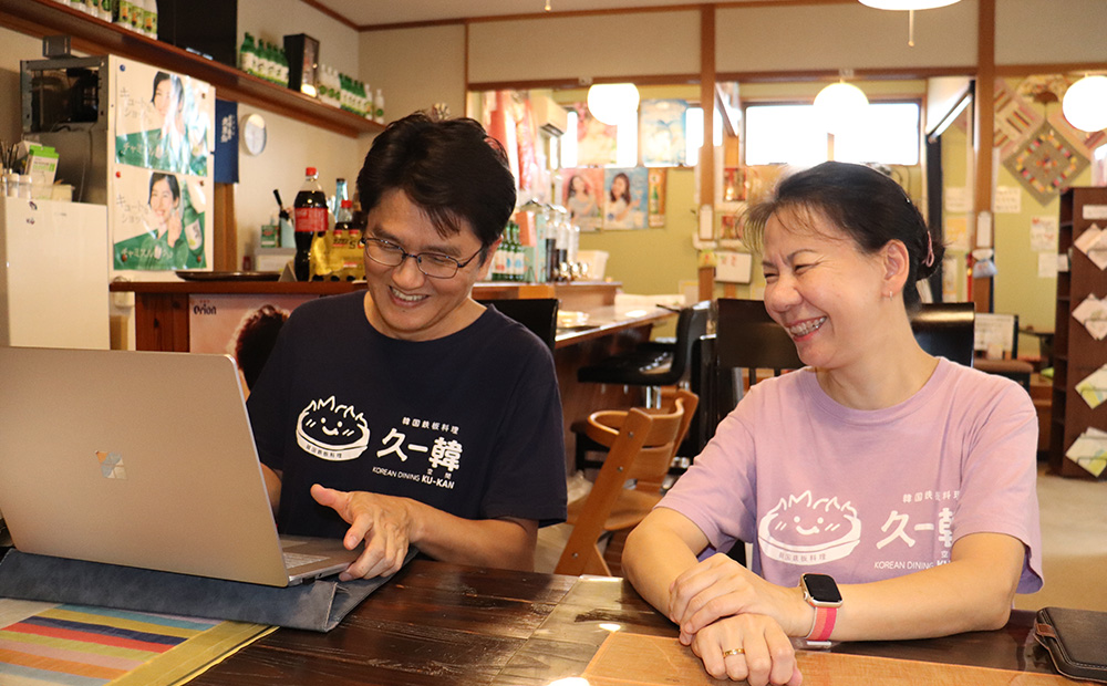 【久ー韓】韓国本場味！久米島産「もずくキムチ」2パック 韓国料理 ヤンニョム ソウルフード 発酵食品 本場 県産品 島野菜 沖縄 自家製 ソース 漬物 沖縄初 人気 韓流 K-POP お土産 お裾分け モズク イベント出店 トッピング