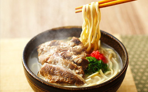 ★沖縄そば金太郎★【ソーキ付き！】こだわり豚骨スープ！ ソーキそば（４食セット）！ - 沖縄そば ソーキそば 4食 豚骨ベース 人気 そば 詰め合わせ ご当地グルメ 郷土料理 沖縄県 八重瀬町【価格改定Y】