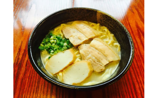★沖縄そば金太郎★【ソーキ付き！】こだわり豚骨スープ！ ソーキそば（４食セット）！