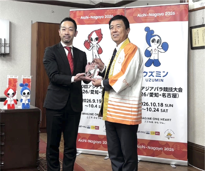 名古屋市長とJALUX関係者